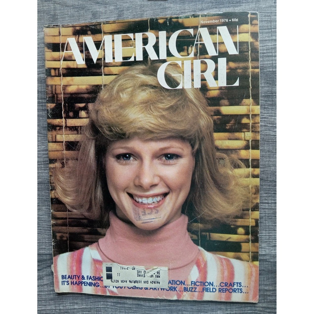 American Girl Magazine November 1976‎ Retro Fashion Mod Great Articles
